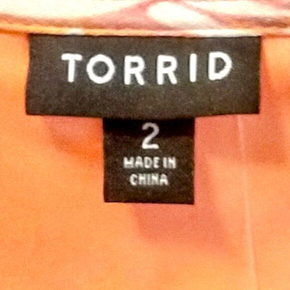 TORRID PLUS SIZE LACE- UP TEA LENGTH CRINKLE GAUZE FLORAL CORAL DRESS. - Picture 6 of 16